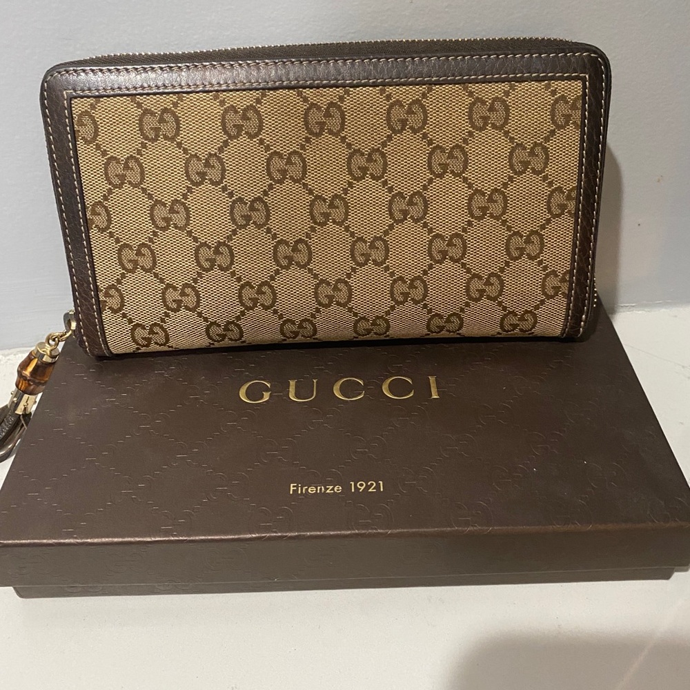 Gucci wallet